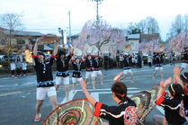 天童温泉しだれ桜まつり（花笠踊り）